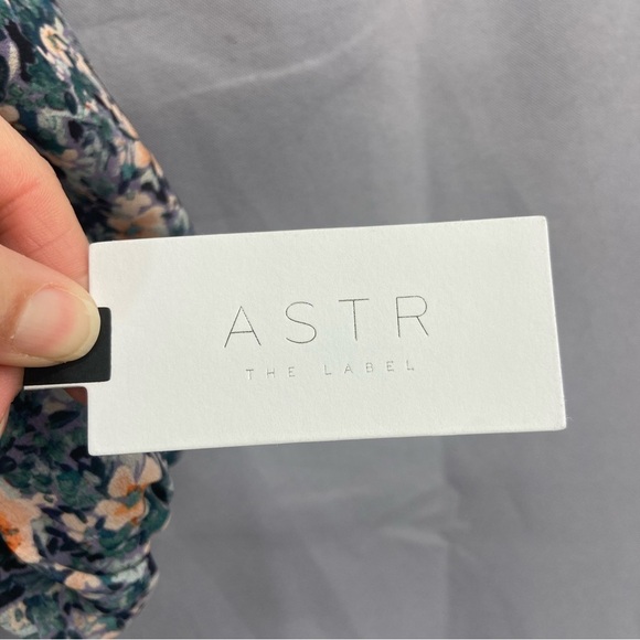 ASTR The Label Santorini One Shoulder Midi Dress NWT Ditsy Floral Size Small - Picture 5 of 6